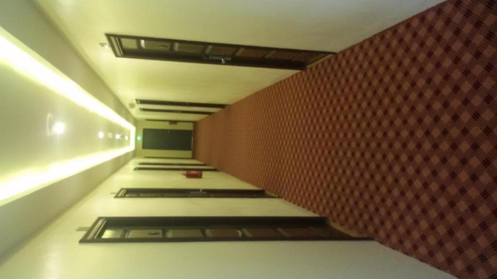 Virati Hotel Γιανγκόν Εξωτερικό φωτογραφία