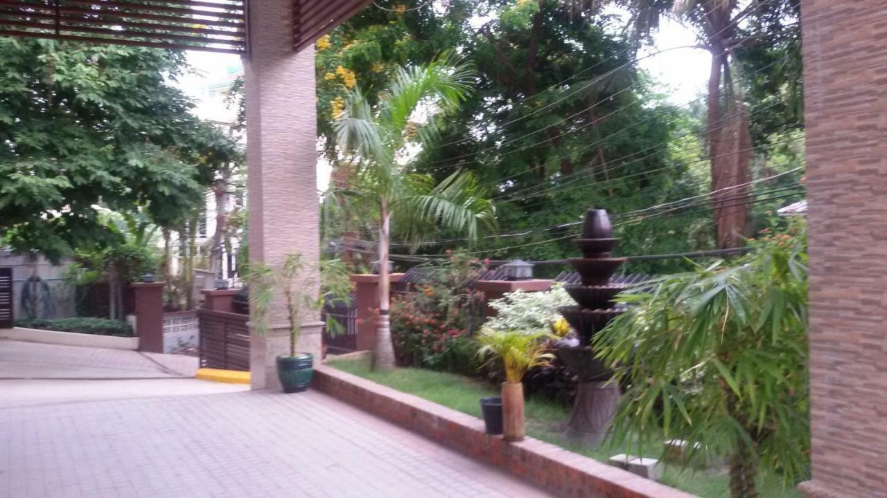 Virati Hotel Γιανγκόν Εξωτερικό φωτογραφία