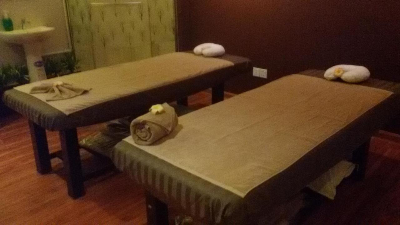 Virati Hotel Γιανγκόν Εξωτερικό φωτογραφία